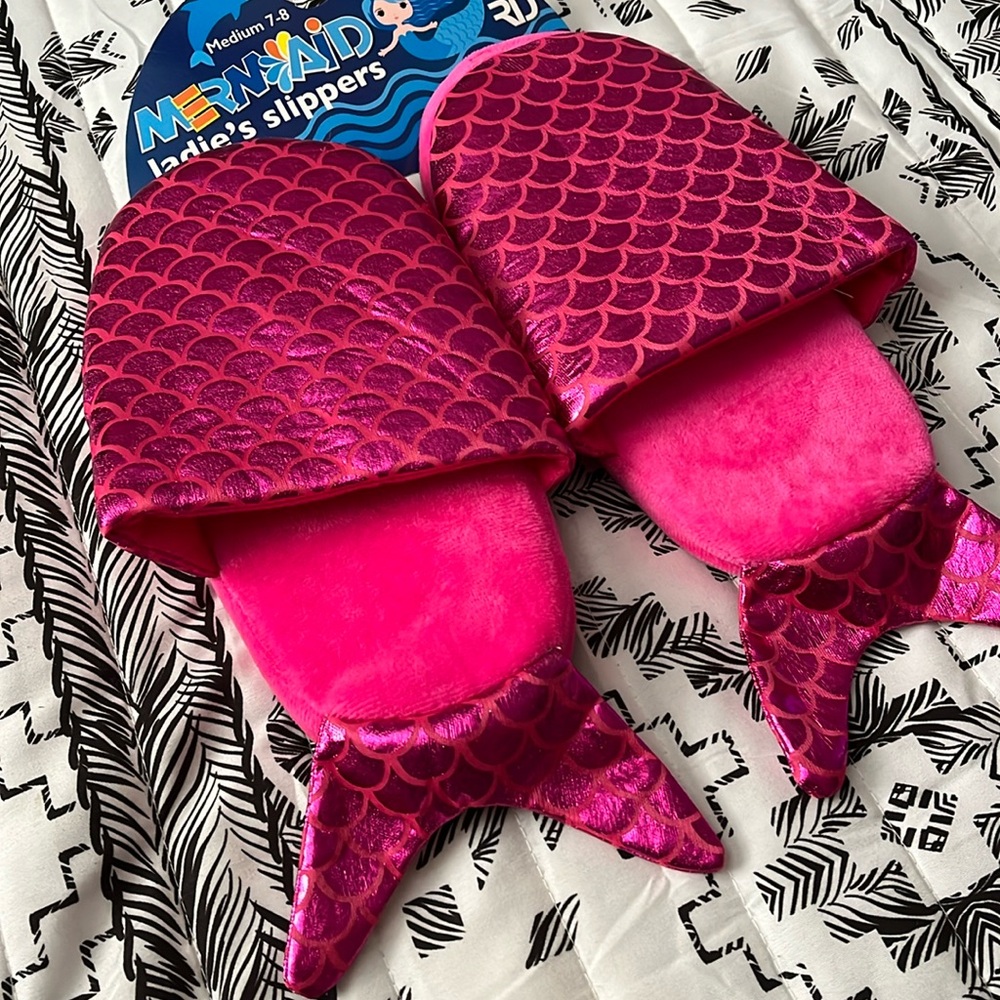 Mermaid Slippers Size Medium 7-8